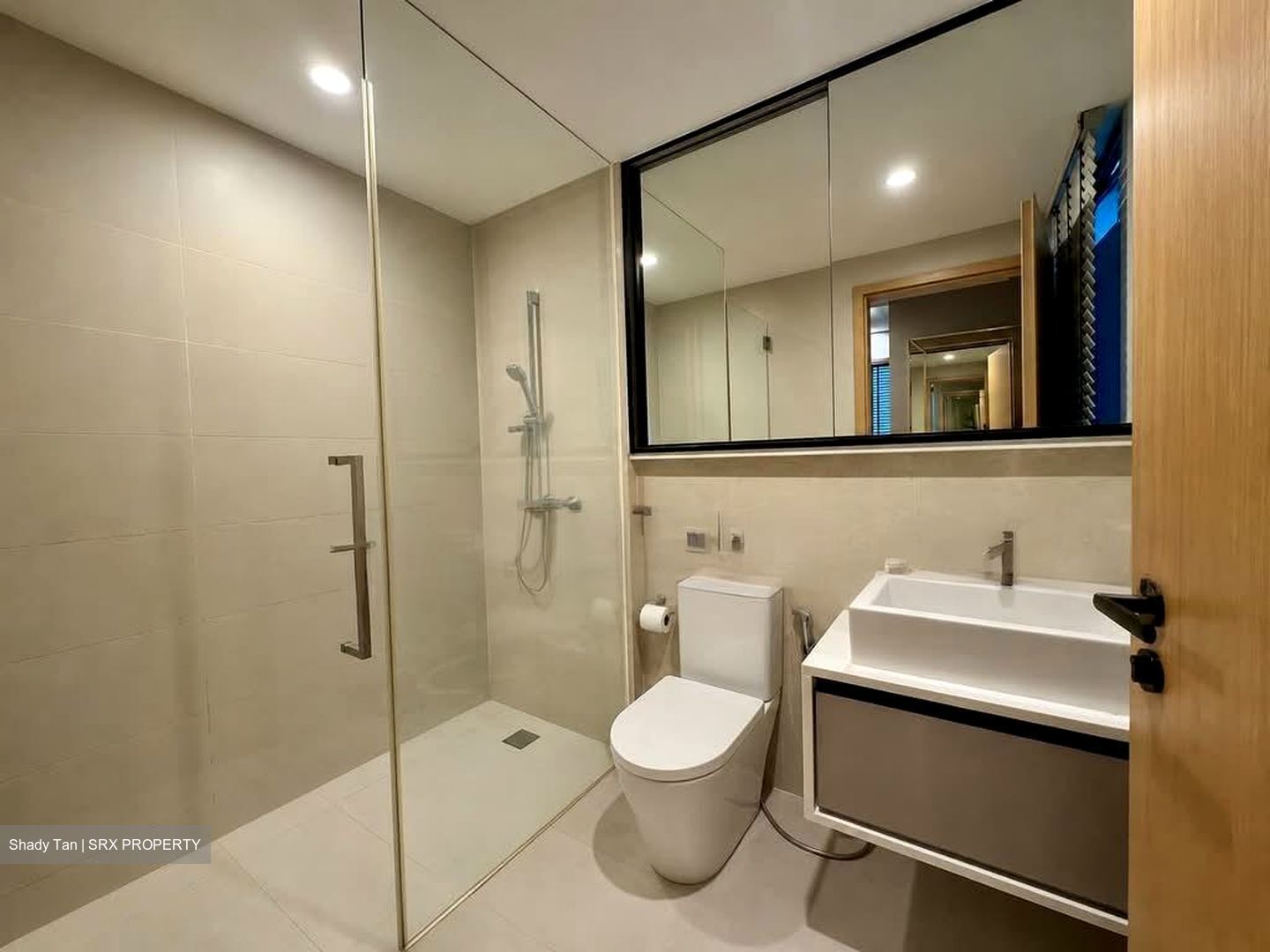 H2O Residences (D28), Condominium #558944371